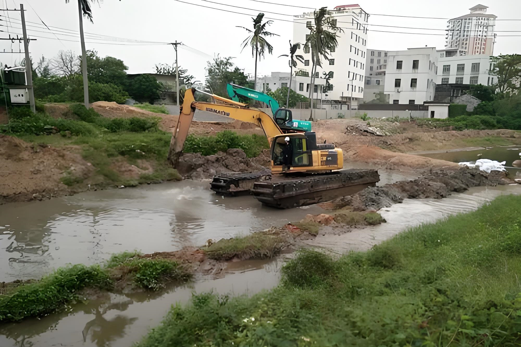 河南信陽挖機清淤施工隊-挖機加長臂清淤適合多大深度的區(qū)域?